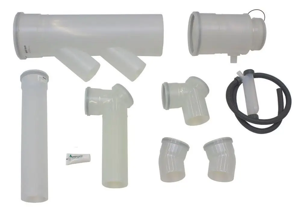 Vaillant Anschluss-Set bestehend aus verschiedenen Kunststoffrohren und Verbindungsstücken zur Installation. Ideal für Kaskadensysteme zur Wasserversorgung.